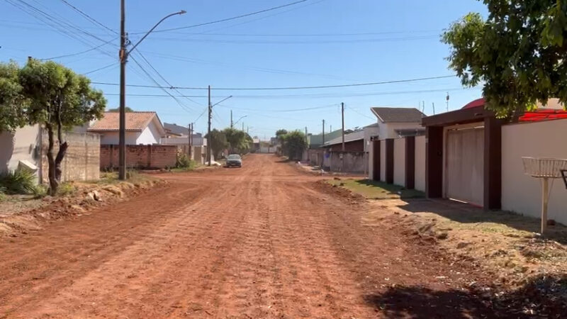 Bairro Jardim Araguaia 1 esta recebendo melhorias do projeto asfalta Guarantã