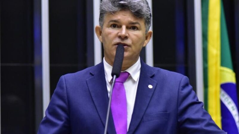 “Bandidos estão bem representados no Congresso”, diz Medeiros