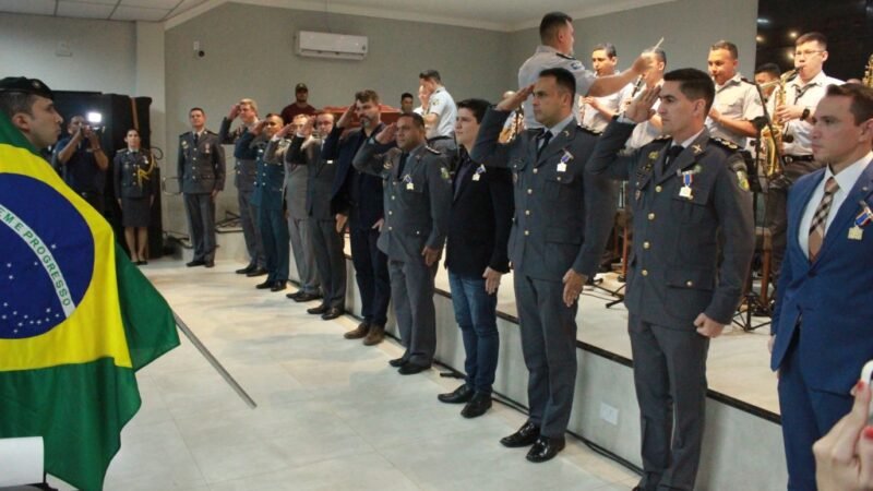 Polícia Militar entrega medalhas no aniversário de 107 anos do 1º Batalhão em Cuiabá
