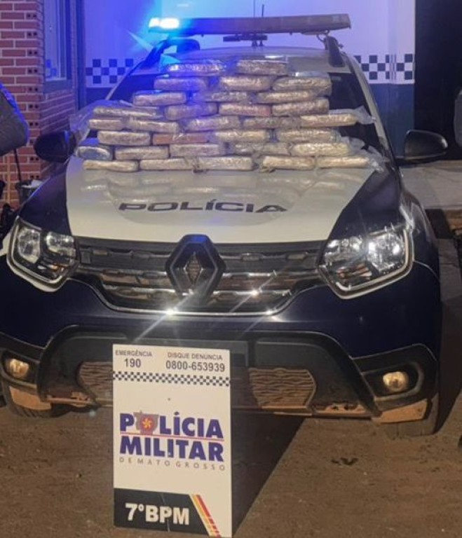 Polícia Militar prende dupla com 31 tabletes de maconha em Rosário Oeste