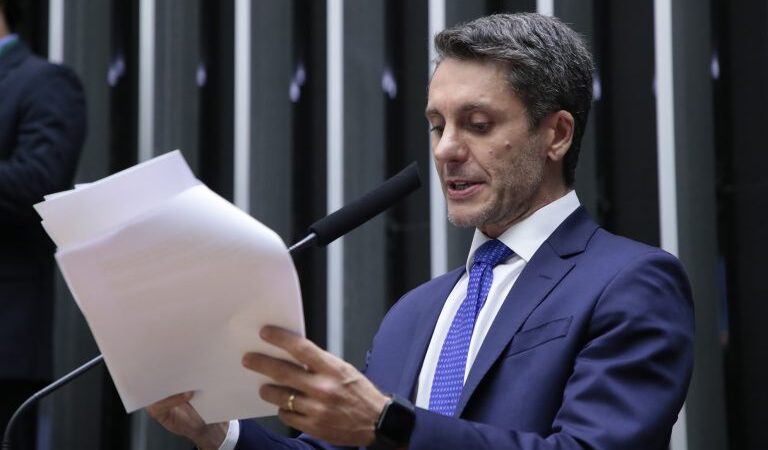 Câmara aprova regras para securitização da dívida ativa da União, de estados e municípios  Fonte: Agência Câmara de Notícias