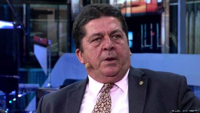 Stepan Nercessian pede seguidores e likes para conseguir emprego