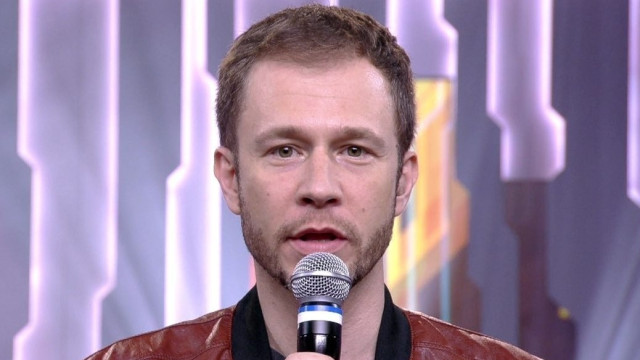 Longe da TV, Tiago Leifert diz não sentir falta do trabalho