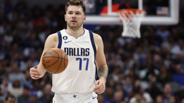 Dallas Mavericks vence Boston Celtics e leva a decisão da NBA para o quinto jogo