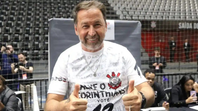 Corinthians: Augusto Melo derrete politicamente e impeachment ganha força