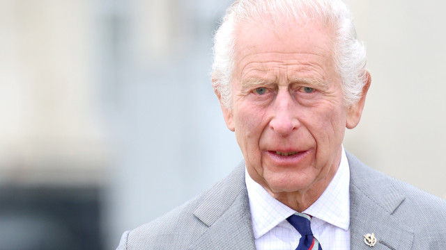 Charles ‘não está contente’ por ver filhos de Harry só em videochamada