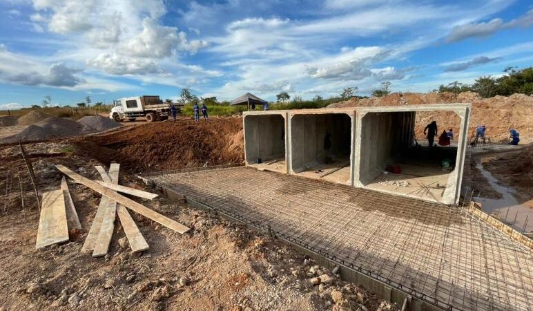 PREFEITURA DE MATUPÁ E SECRETARIA DE OBRAS INICIAM CONSTRUÇÃO DE GALERIAS DE CONCRETO NA GLEBA UNIÃO – PADOVANI