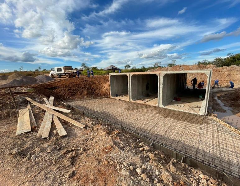 PREFEITURA DE MATUPÁ E SECRETARIA DE OBRAS INICIAM CONSTRUÇÃO DE GALERIAS DE CONCRETO NA GLEBA UNIÃO – PADOVANI