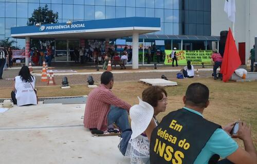 INSS: greve dos servidores leva segurados a usarem serviços digitaisINSS: greve dos servidores leva segurados a usarem serviços digitais
