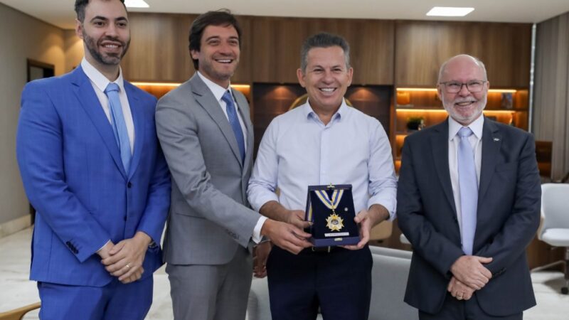 Governador é homenageado com medalha da Associação Nacional dos Procuradores