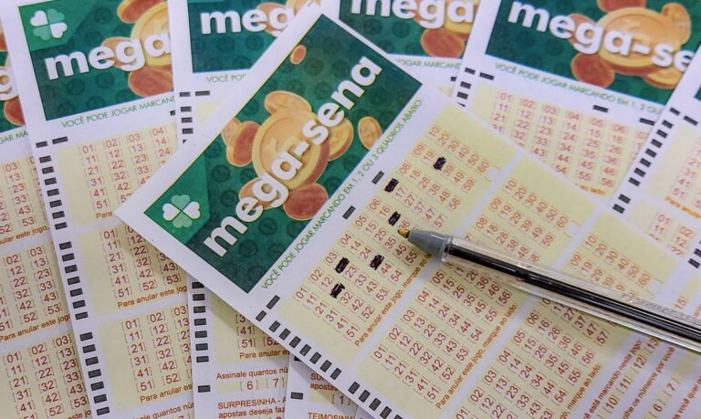 Ninguém acerta as seis dezenas da Mega-Sena 2754, e prêmio vai a R$ 100 milhões