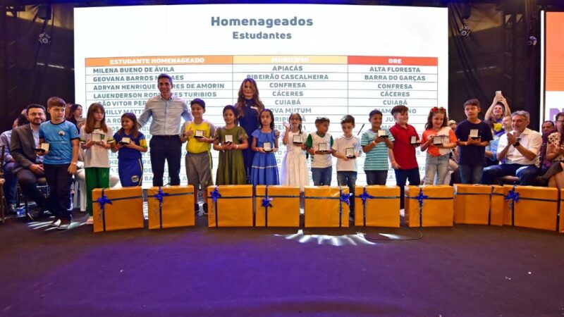 Primeira-dama de MT parabeniza alunos, professores e instituições premiadas pelo programa Alfabetiza MT