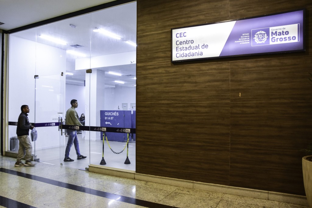 Centro Estadual de Cidadania realizou 78 mil atendimentos este ano; serviços do Detran foram os mais solicitados