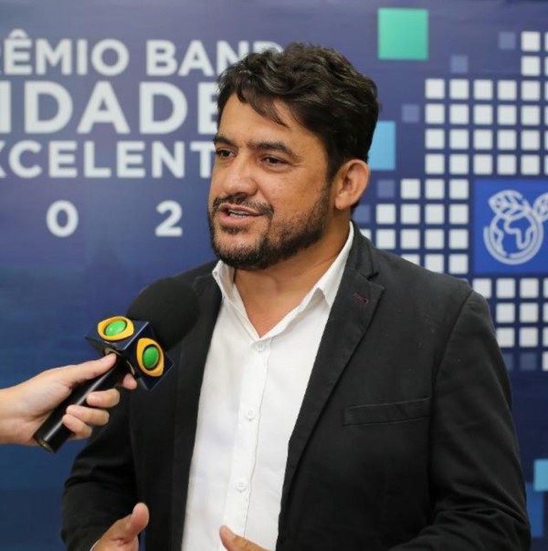 Pesquisa aponta que Toninho Tijolinho lidera corrida eleitoral em Itaúba com mais de 72%