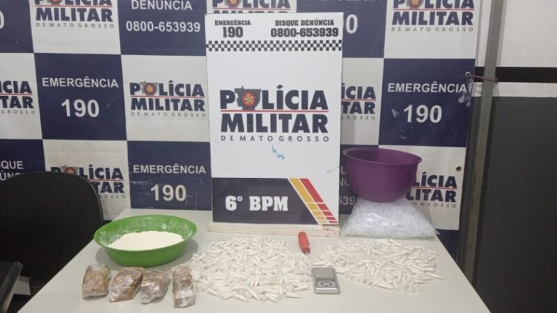 Polícia Militar prende mulher com 484 porções de cocaína e pasta base em Cáceres