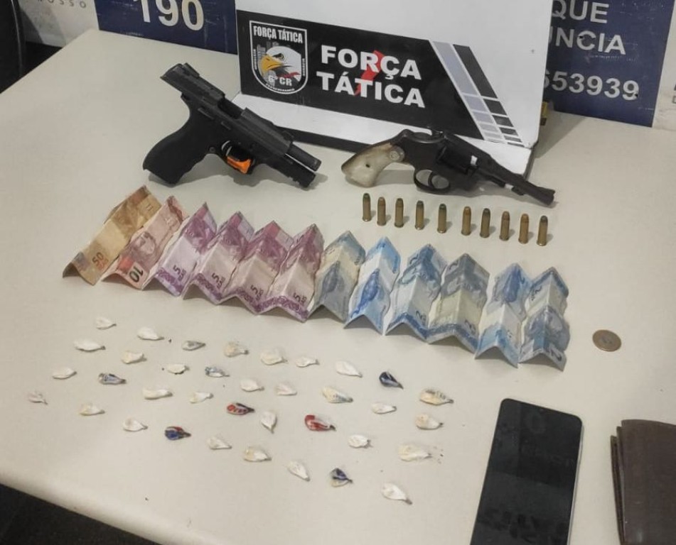 Polícia Militar prende três pessoas e apreende três armas de fogo em Cáceres