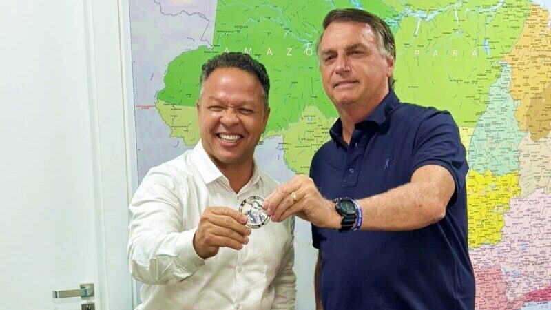 Bolsonaro reforça apoio à pré-candidatura de Cláudio Ferreira em Rondonópolis