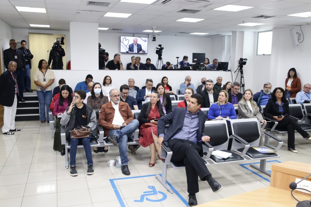 Assembleia Legislativa debate em 1ª audiência pública o PLDO-2025