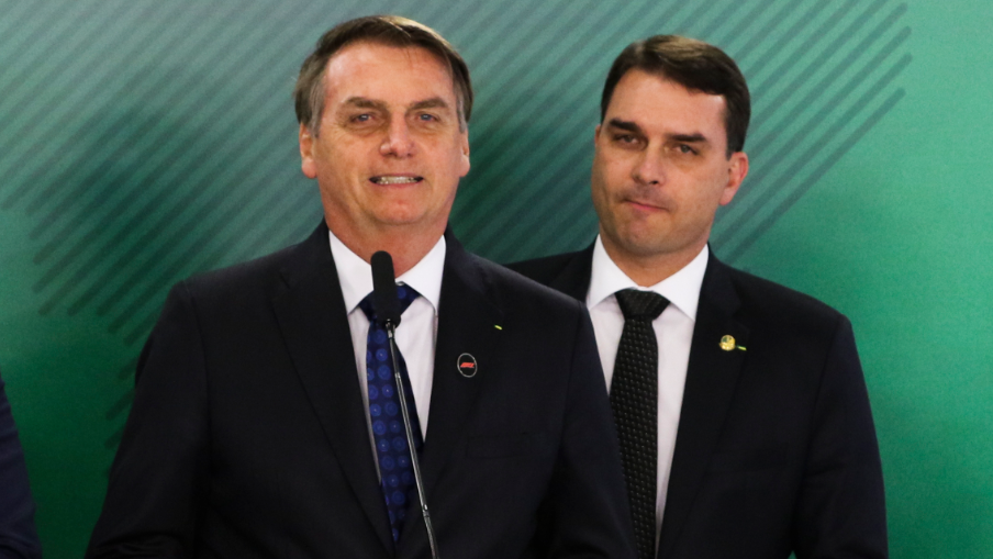 Em áudio, Bolsonaro sugere conversar com chefe da Receita sobre investigação contra Flávio