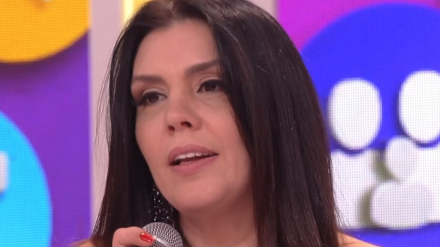 Simony volta a ser internada para tratamento de câncer