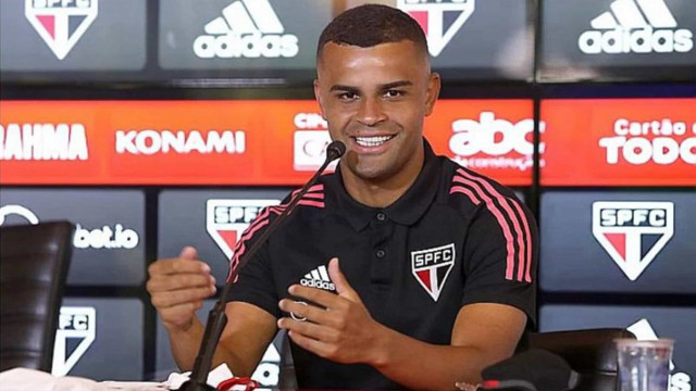 Alisson tem fratura no tornozelo confirmada pelo São Paulo e passa por cirurgia na quinta