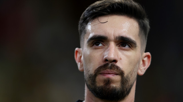 Coronado treina, mas Corinthians tem dois desfalques para jogo com o Grêmio