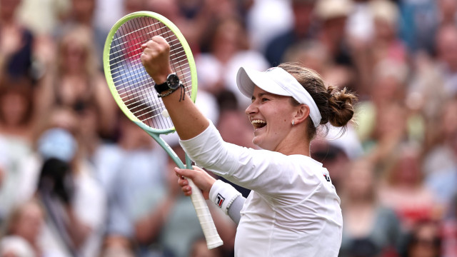 Krejcikova sobe para 10ª no ranking após título em Wimbledon; Bia Haddad deixa o Top 20