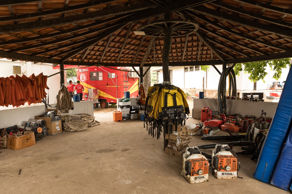 Corpo de Bombeiros recebe equipamentos para reforço ao combate a incêndios florestais nesta terça-feira (20)