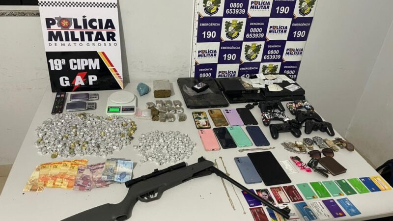 Polícia Militar prende quadrilha é presa com 608 porções de maconha