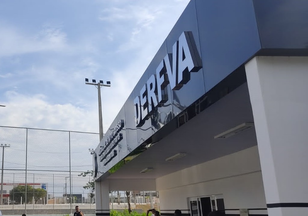 Polícia Civil prende em Cuiabá suspeitos que comercializavam veículos furtados pela internet