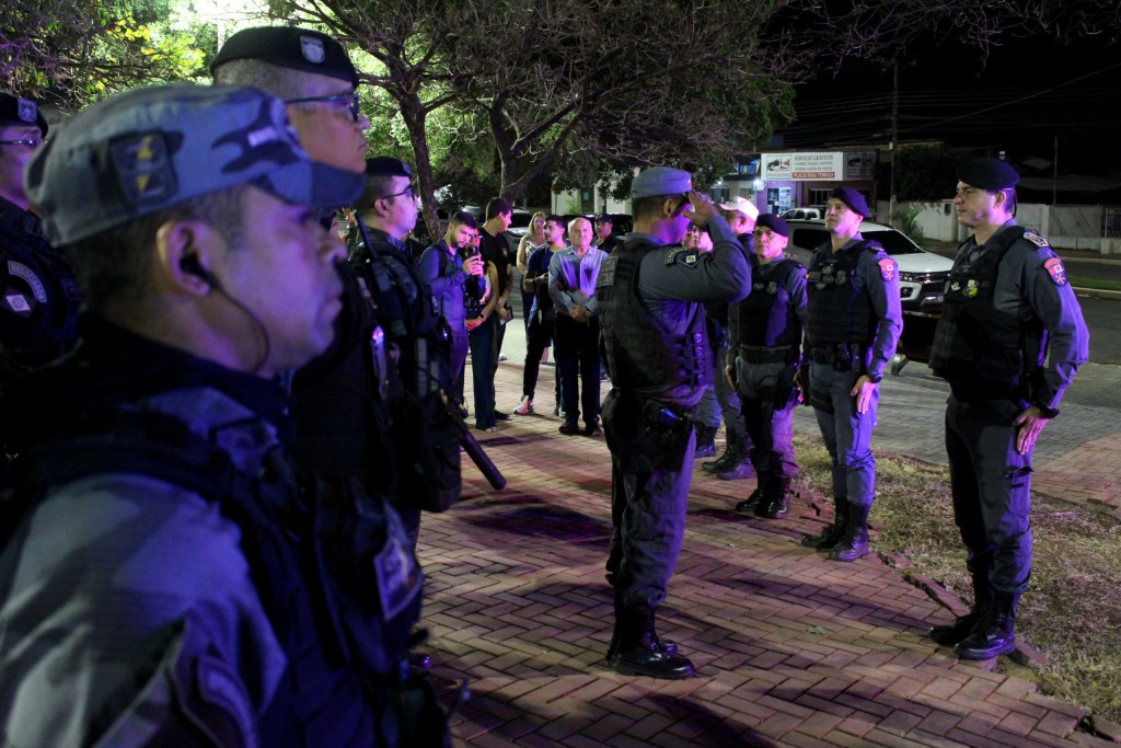 PM prende suspeitos por tentativa de homicídio e tráfico de drogas durante Operação Comando Itinerante