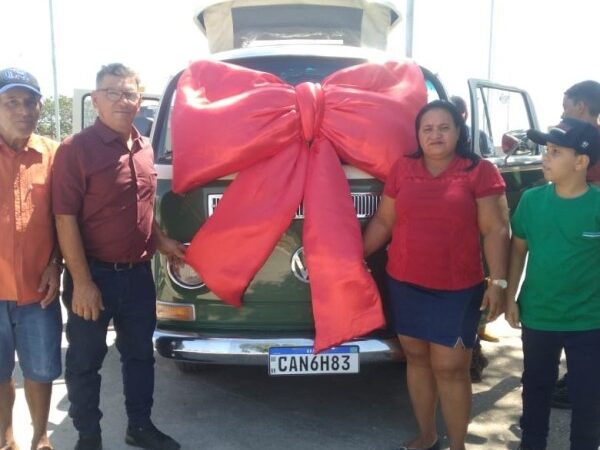 Colidense recebe motorhome que ganhou em sorteio avaliado em R$200 mil