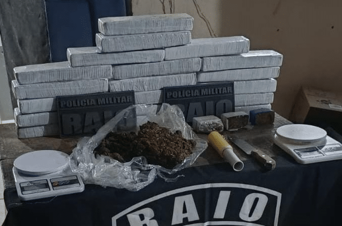 PM apreende 30 tabletes de drogas, prende quatro pessoas e resgata criança em Sinop