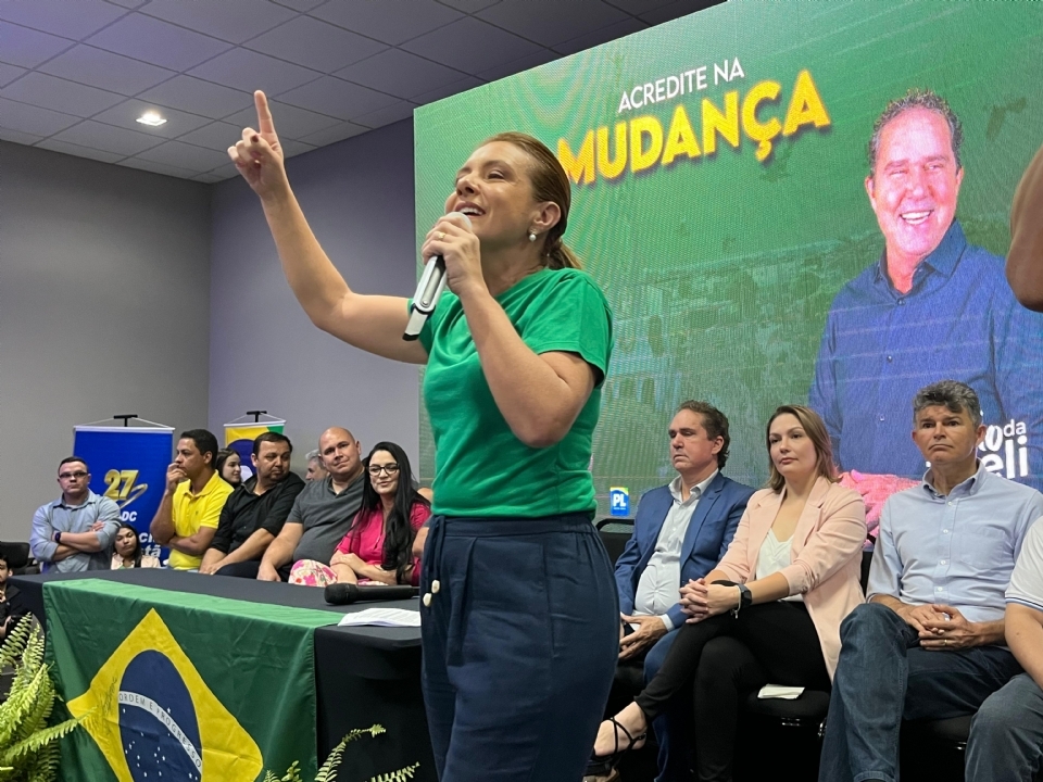 Justiça Eleitoral nega ação e isenta Flávia Moretti de propaganda antecipada