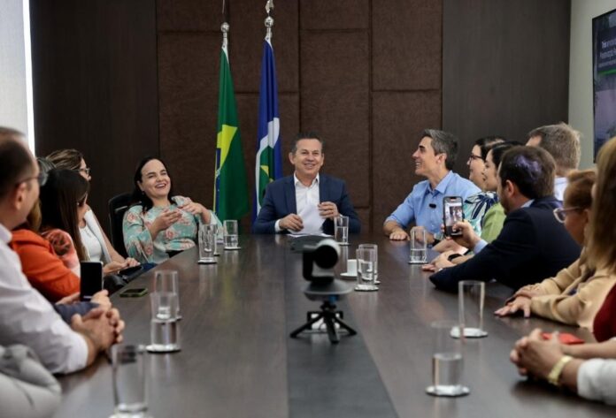 Mauro anuncia premiação para diretorias de educação de Sinop e mais 4 por notas no IDEB