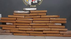 Força Tática apreende 48 tabletes de maconha e prende três homens em Mato Grosso