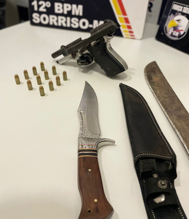 Motorista embriagado é preso com arma de fogo, facão e faca durante operação Lei Seca