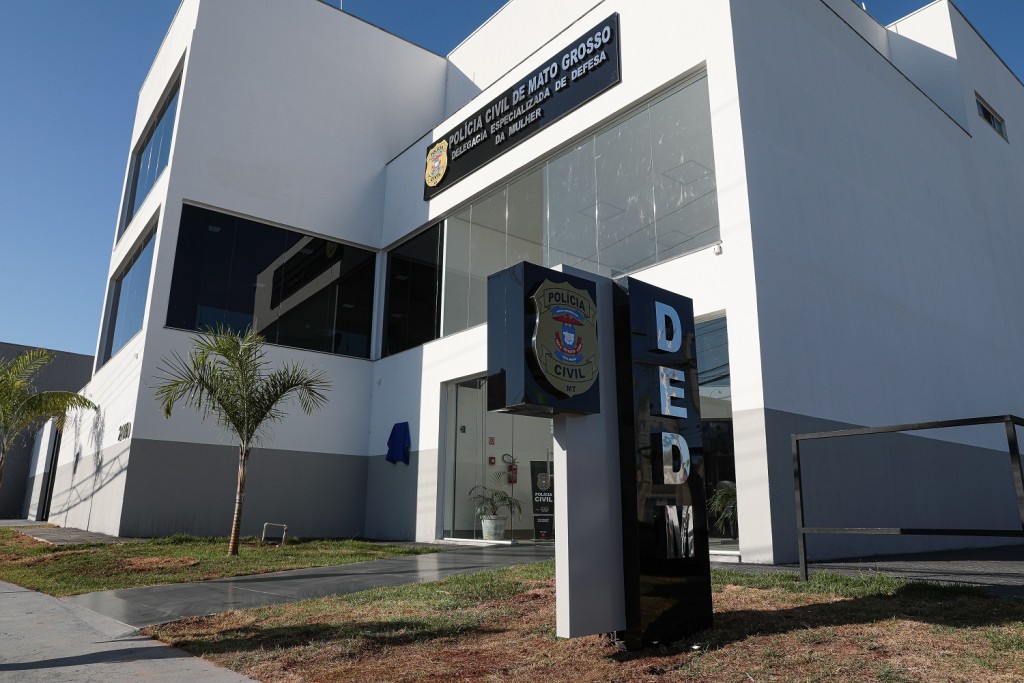 Homem que rondava a casa da ex-esposa e a perseguia é preso pela Polícia Civil em Cuiabá