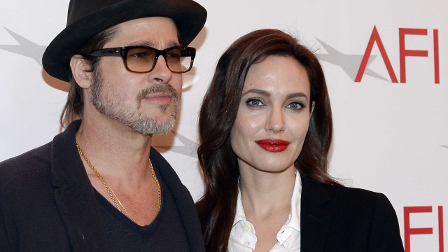 Angelina Jolie acusa Brad Pitt de tentar silenciá-la
