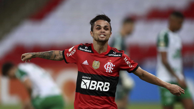 Michael marca em retorno, e Fla vence Bragantino com gol contra após susto
