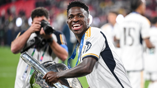 Vini Jr. recusa oferta para jogar na liga saudita, diz jornal