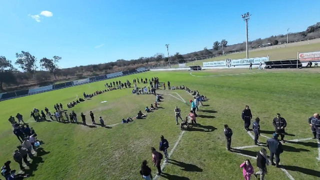 Di Maria ganha homenagem emocionante na Argentina; veja