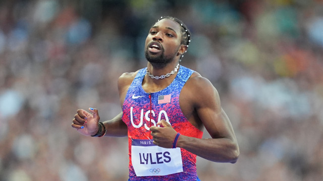 Noah Lyles rebate jogador de futebol americano que o desafiou para corrida: ‘Quer aparecer’