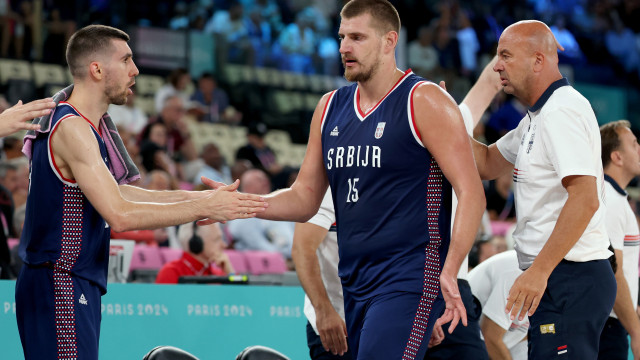 Sérvia fica com o bronze no basquete masculino na Olimpíadas de Paris-2024