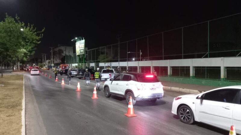 Operação Lei Seca termina com dez motoristas presos por embriaguez na madrugada