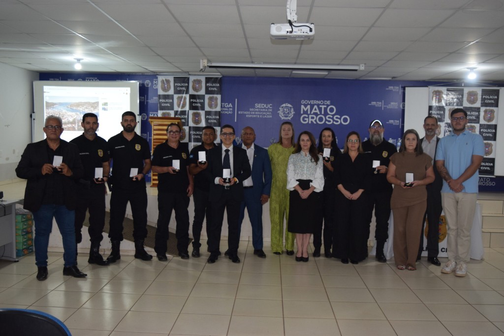 Policiais da Regional de Tangará da Serra tem trabalho reconhecido com entrega de medalhas