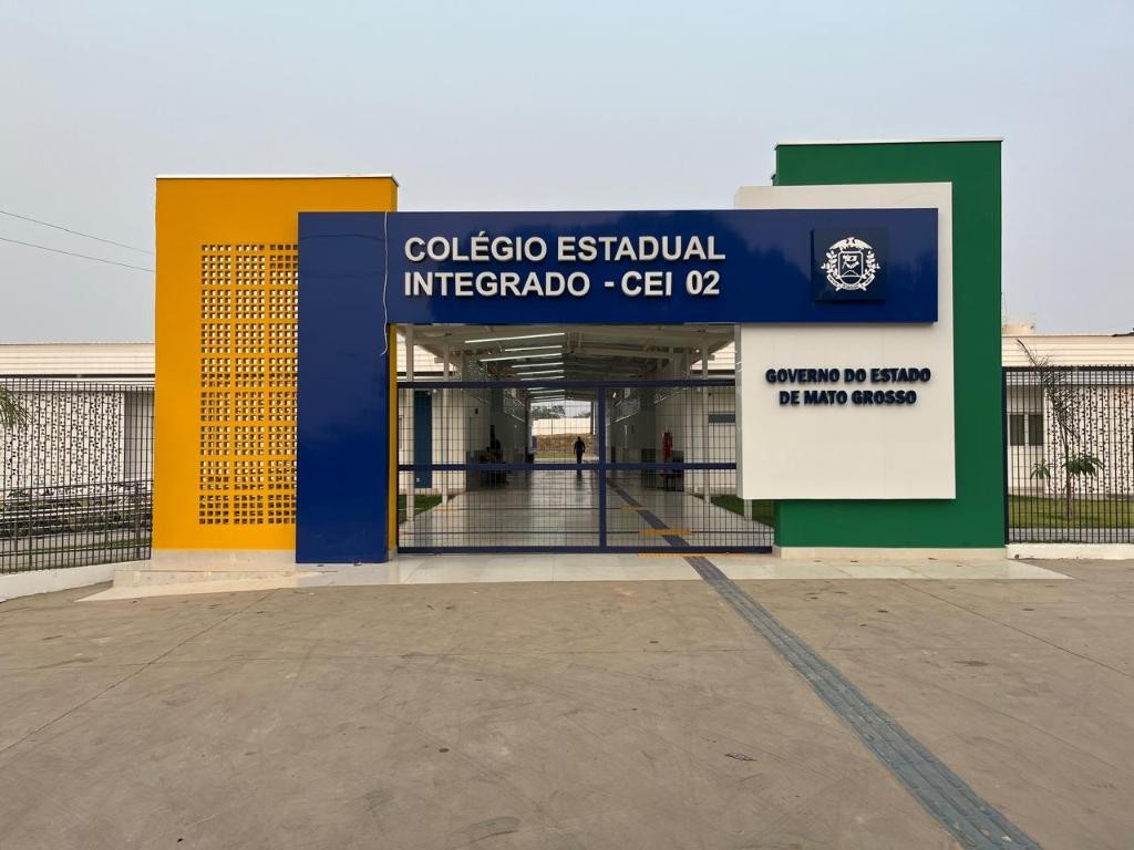 “Essa região mereceu uma escola com esse padrão”, diz professora sobre novo prédio de colégio integrado