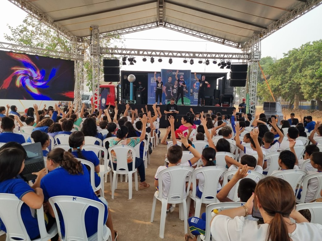 Seciteci recebe mais de 1,6 mil alunos no Palco da Ciência em Cáceres