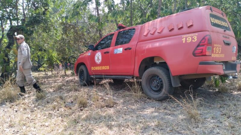 Bombeiros encerram buscas por homem de 50 anos após localização de corpo