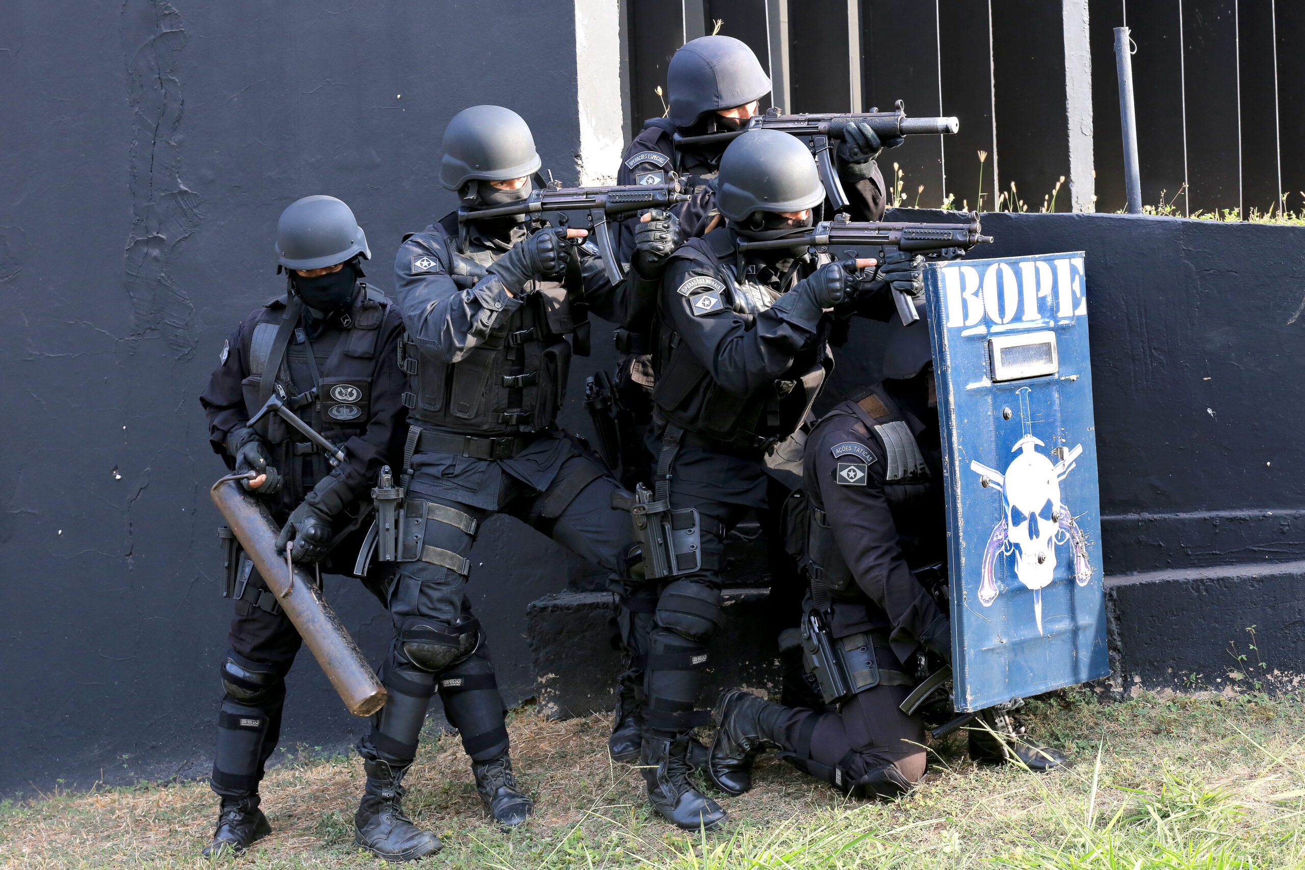 Bope realiza simulação de roubo com reféns nesta quarta-feira (11) em Cuiabá